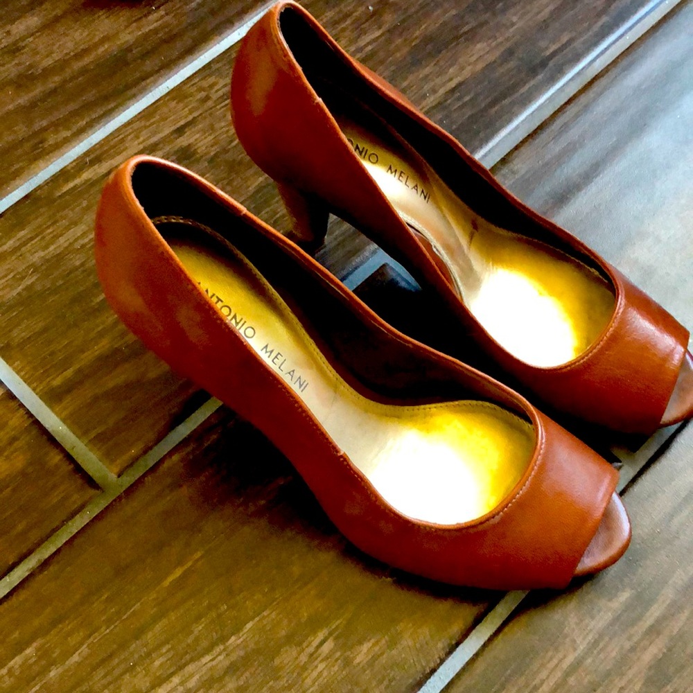 Antonio Melani Heels in size 7-1/2